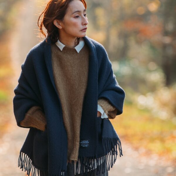 Lapuan Kankurit<br>羊毛口袋披肩 (UNI 暗夜藍)