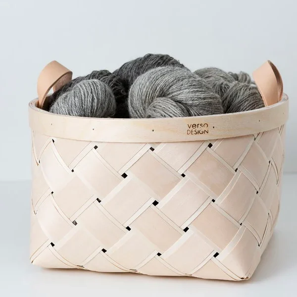 Verso Design<br>雙把圓形白樺木編織籃 (M)