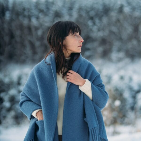 Lapuan Kankurit<br>羊毛口袋披肩 (UNI 灰藍)